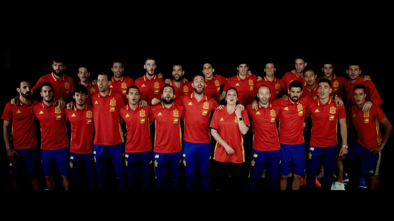 La Roja Baila Himno Oficial de la Seleccion Espanola Videoclip