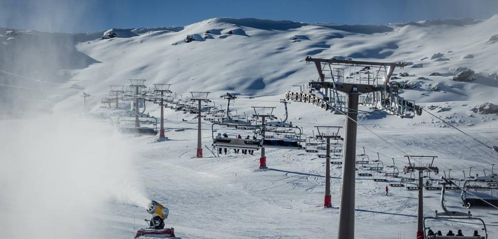 1673105115 Granada La estacion de esqui de Sierra Nevada cierra la