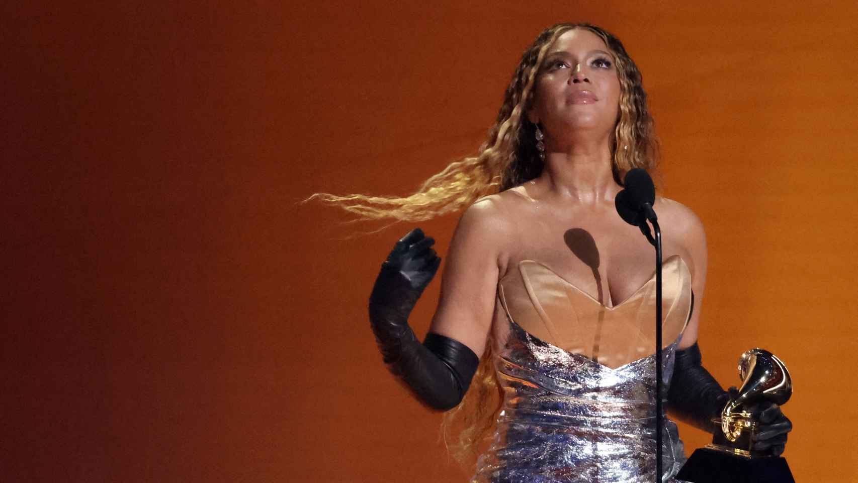 1675671323 Beyonce se convierte en la artista con mas premios Grammy