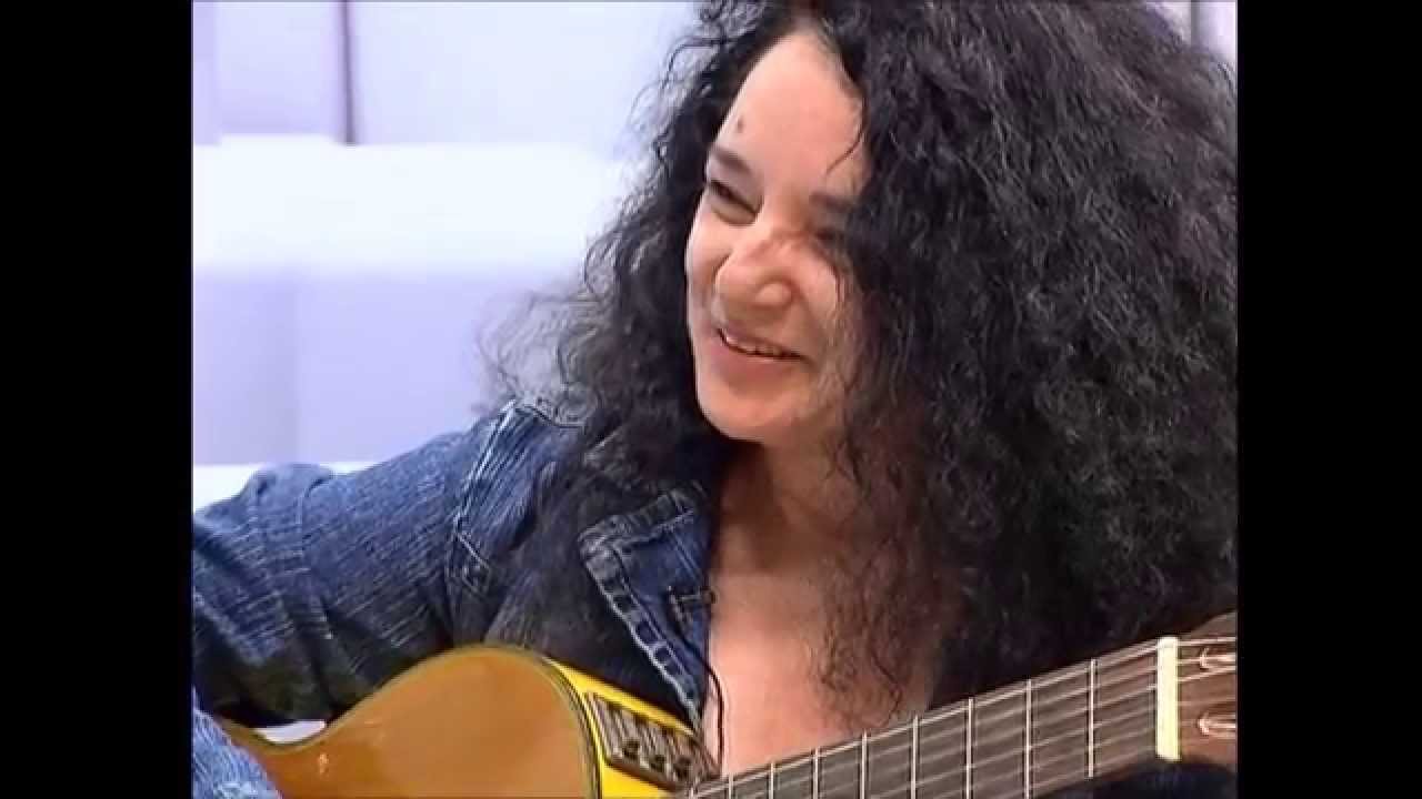 Cinta Hermo cantautora flamenca consciente en CNH Hada Maga